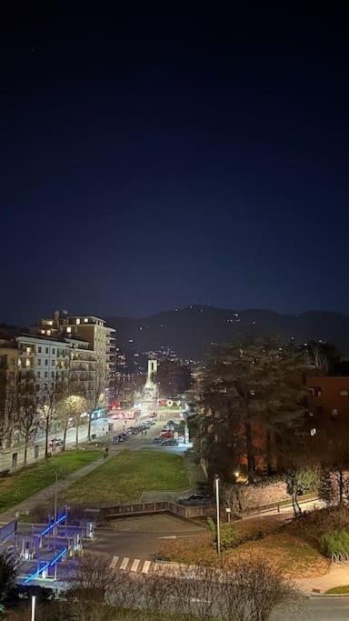 Luxury Apartment With View Côme Extérieur photo